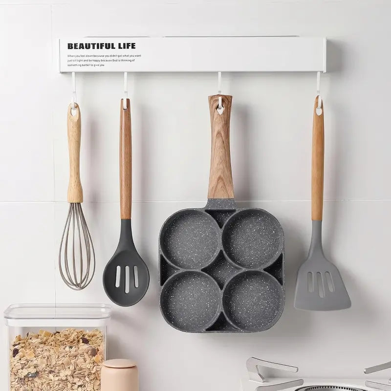 Padella Antiaderente a 4 Scomparti in Alluminio con Rivestimento Effetto Pietra e Manico in Legno – Compatibile con Induzione e Fornelli, Facile da Pulire, Ideale per Uova, Omelette e Colazione
