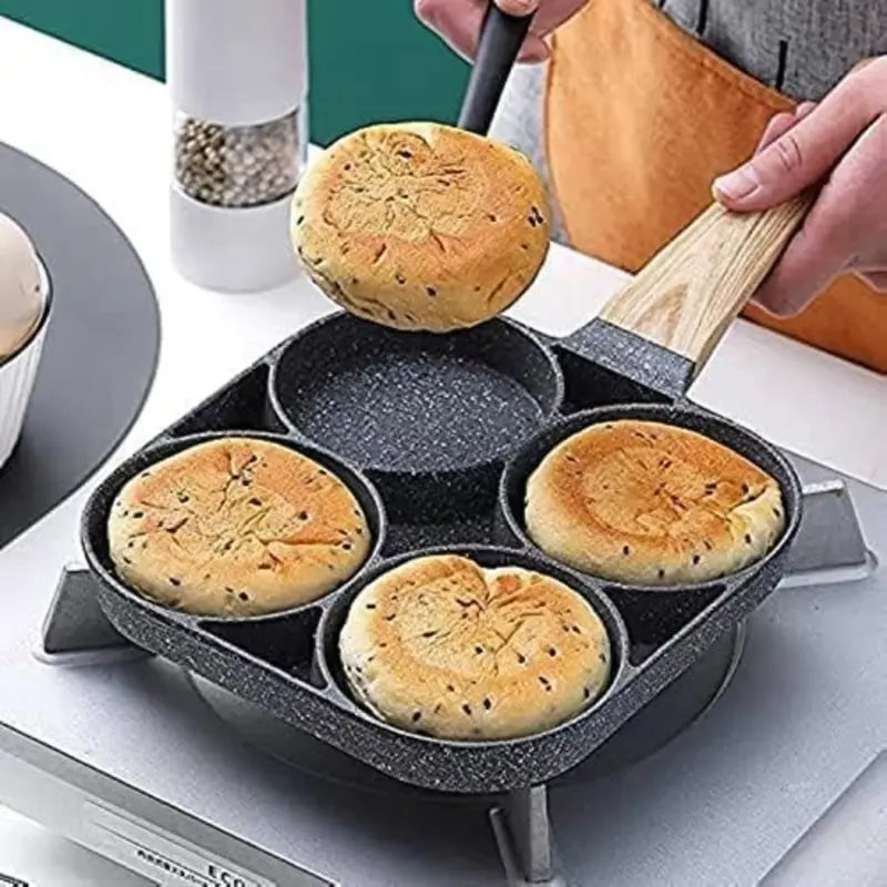 Padella Antiaderente a 4 Scomparti in Alluminio con Rivestimento Effetto Pietra e Manico in Legno – Compatibile con Induzione e Fornelli, Facile da Pulire, Ideale per Uova, Omelette e Colazione